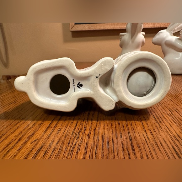 Bunny and Basket Ceramic Egg Cup Set of 3 - Picture 6 of 8